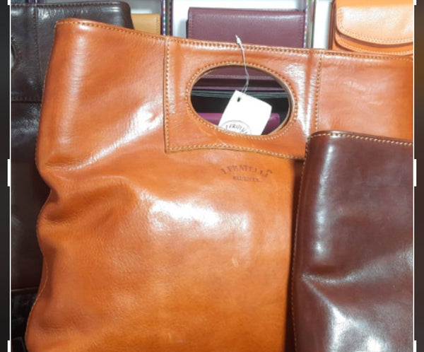 Italian Leather Purse with Modern Handle ~ Pre-tariff pricing.