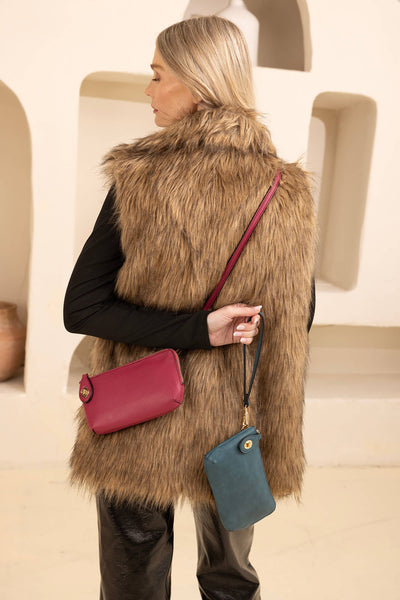 Jen & Co. - M1818 Kendall Crossbody/Wristlet w/ Twist Lock Closure