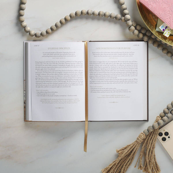 Christian Art Gifts - Devotional 10 Minutes with God for Women Hardcover