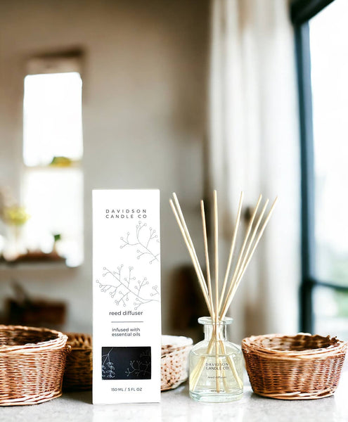 Davidson Candle Company LLC - Reed Diffuser Clear Room Diffuser with box Rattan Reeds / 6